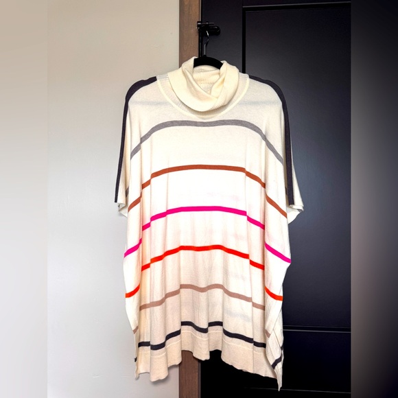 Turtleneck tunic length lightweight sweater, size is OS, fits up to a 2XL - Picture 1 of 3